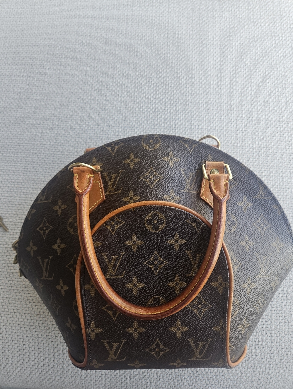 Louis Vuitton brown,monogram ellipse bag